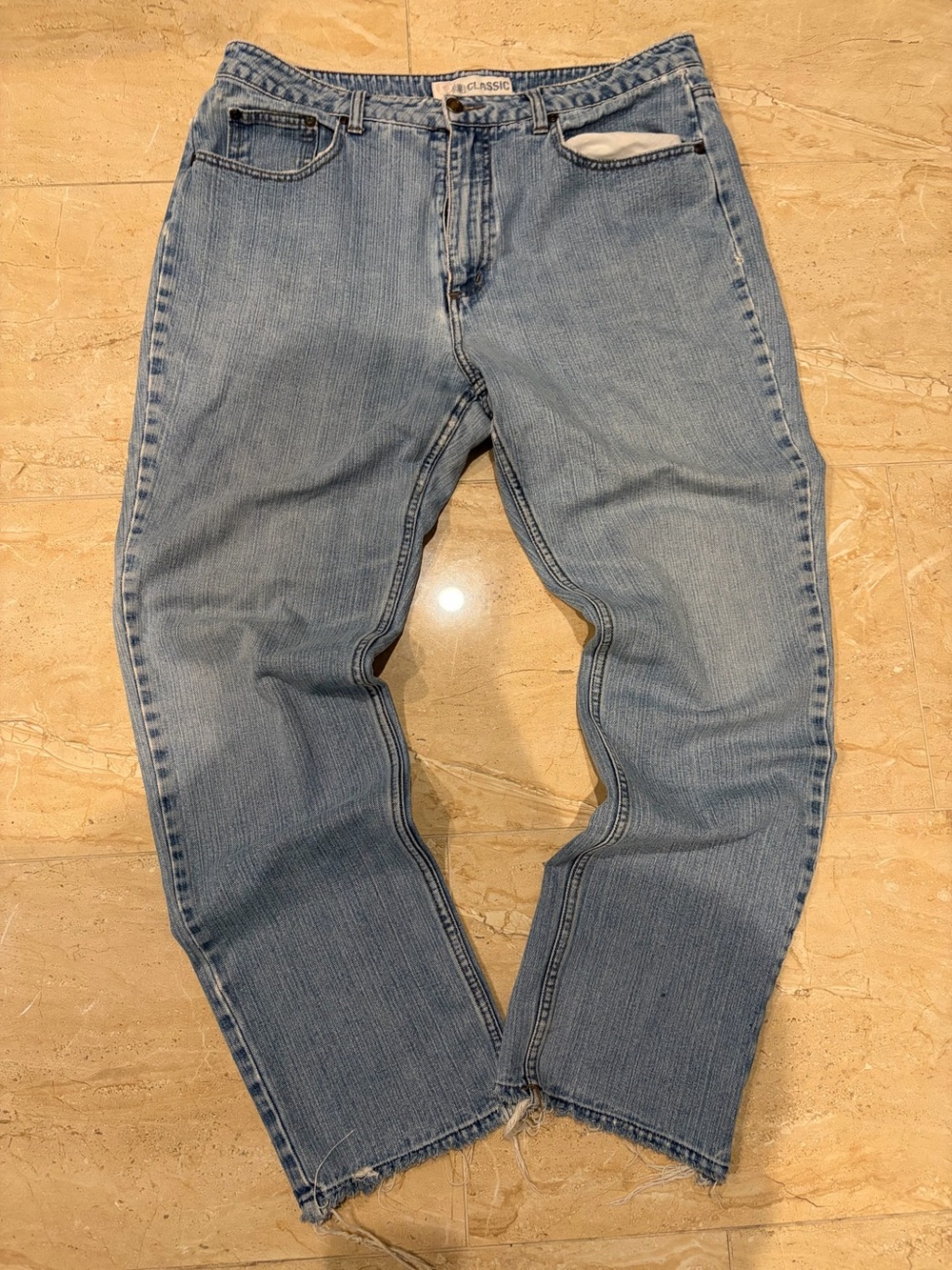 Classic Men's Light Blue Relaxed Jeans - Straight Leg